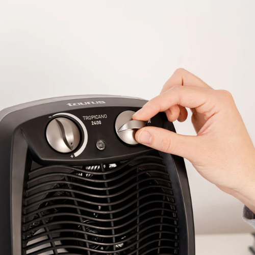 Potente Calefactor Vertical para el Hogar – 2400W