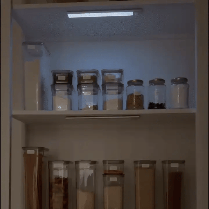 GlowLine: luz de bajo consumo que se enciende solo cuando la necesitas